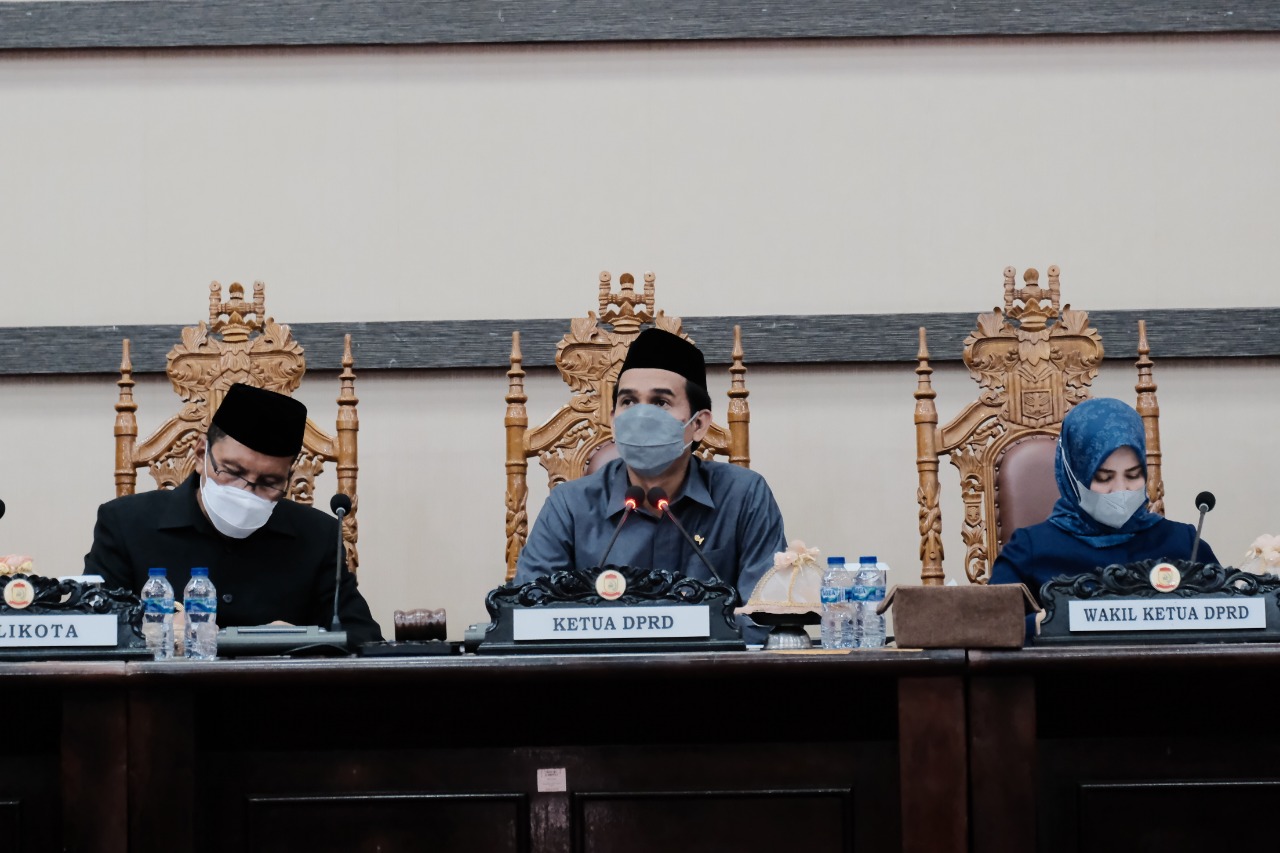 Fraksi DPRD Makassar Beri Pemandangan Umum Terkait Ranperda APBD 2022